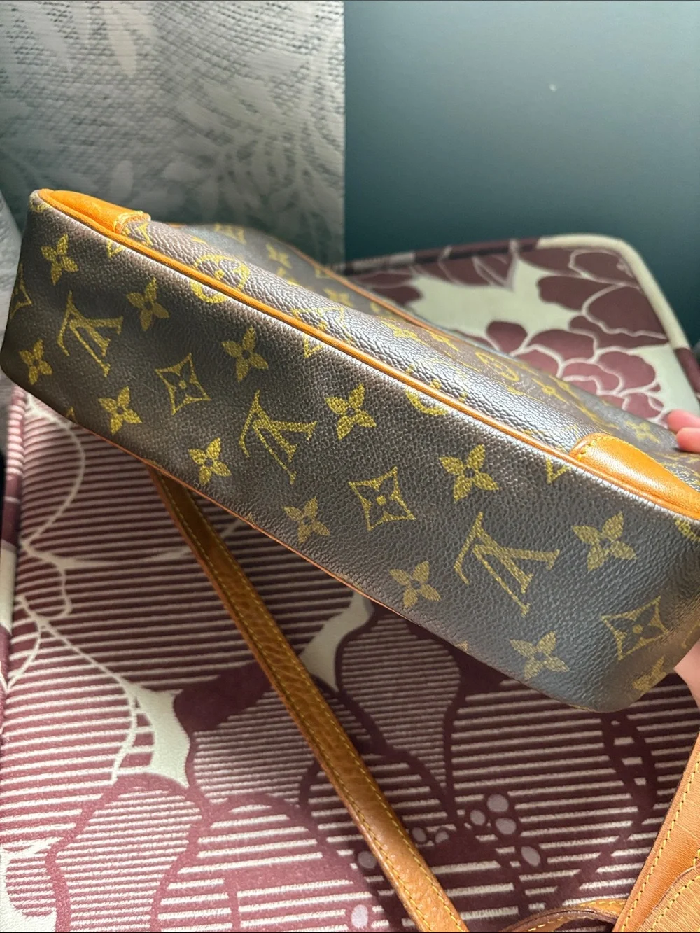 Louis Vuitton Monogram Canvas Messenger Bag in Brown & Tan